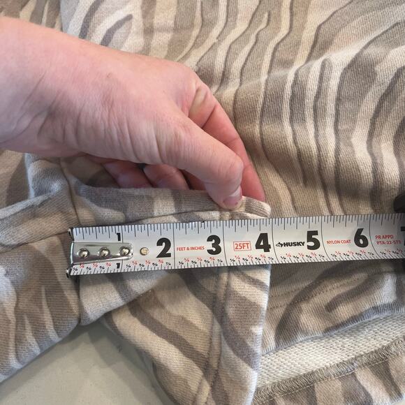 Sweaty Betty Essentials Shorts Light Grey Zebra Print Size Small‎ - Picture 10 of 10